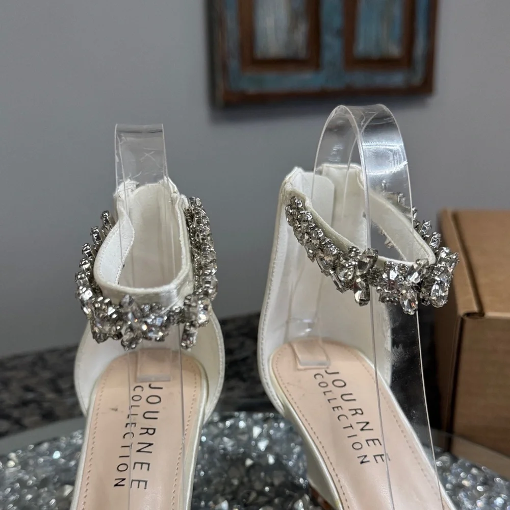 Journee Collection Ivory Wedge satin Sandals with Crystal Strap NEW 8.5